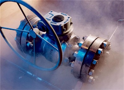 Comhla Liathróid Chrióigineach Cruach Teilgthe